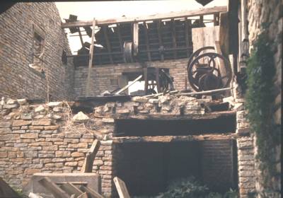 Wallscourt Farm chaff cutting machinery