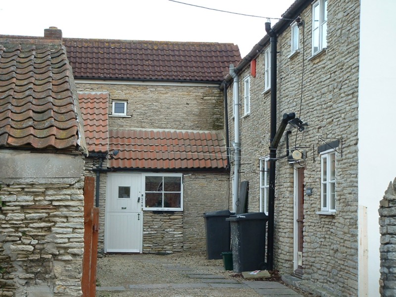 Photos of houses on North Road